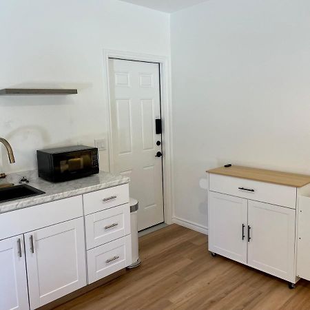 Ranchette Apartment- Beach Access Small Lake View Buchanan Dam Exteriör bild